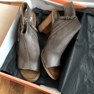 Miz Mooz EU 41 Peep-toe Booties. New